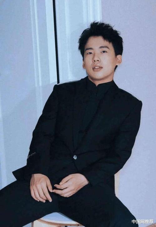 明星吃瓜郭麒麟,明星吃瓜背后的故事与感悟