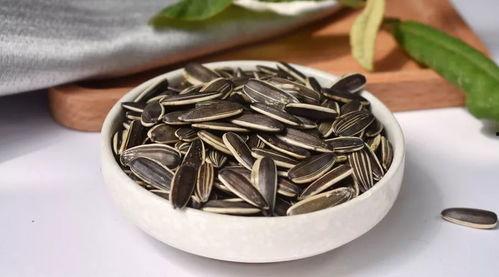 吃瓜是指吃瓜子