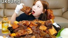 hamzy吃哈密瓜,跟随Hamzy品味甜蜜时光