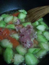 吃胜瓜季节,吃胜瓜季的甜蜜时光”