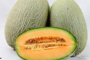 老年人吃哈密瓜会沙哑吗,揭秘吃哈密瓜是否会引发沙哑之谜