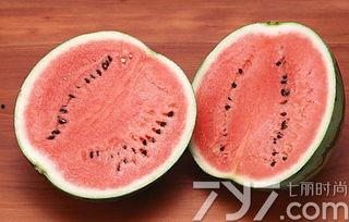 吃瓜吐马籽,品味生活百态