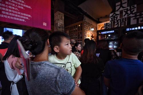 朝阳群众吃瓜网入口,吃瓜网入口带你探秘京城生活百态