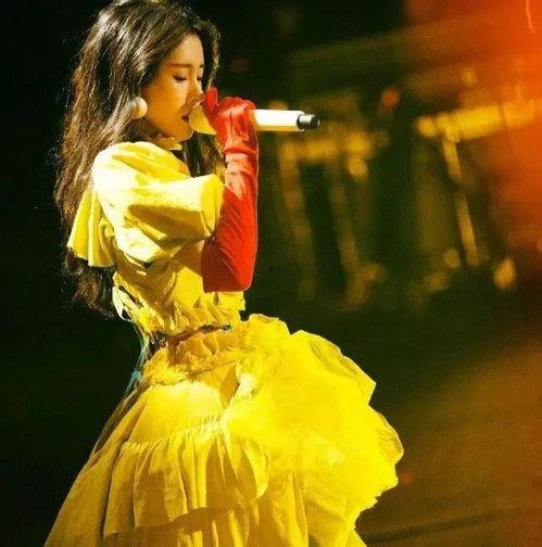 吃瓜校花舞蹈生,吃瓜校花与舞蹈生的青春旋律