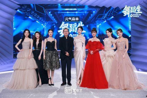 吃瓜校花舞蹈生,吃瓜校花与舞蹈生的青春旋律