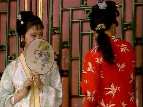 吃瓜王的女人,她背后的故事与影响力